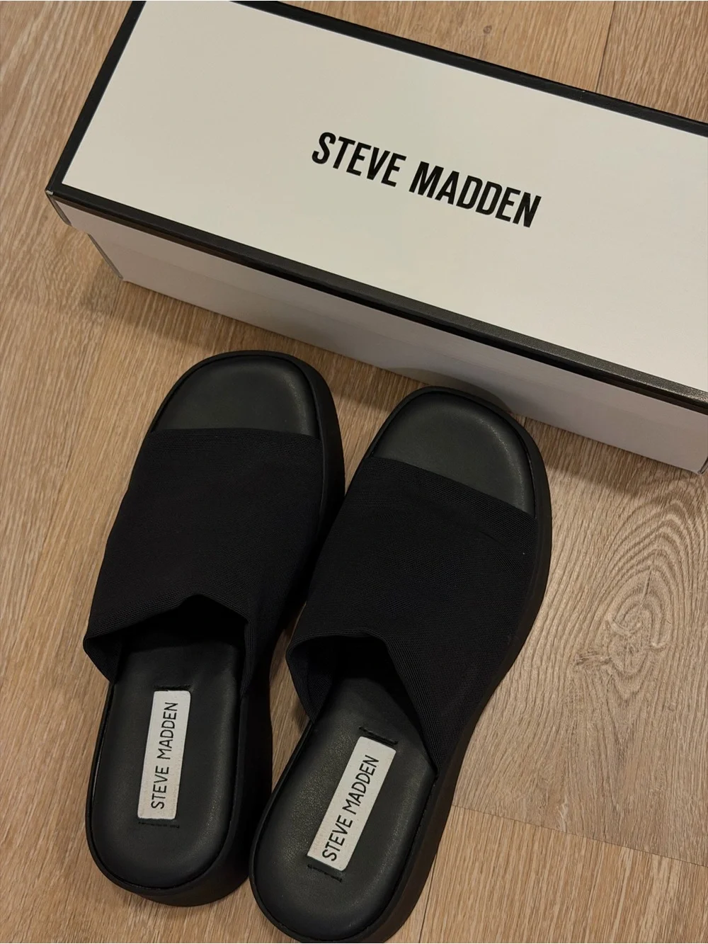 Steve Madden Slinky30 Black Platform Slide Sandals